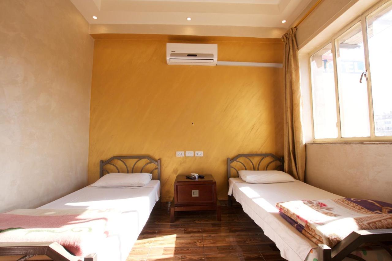 Erasmus Student House By Sunrise Hostel Amman Zewnętrze zdjęcie